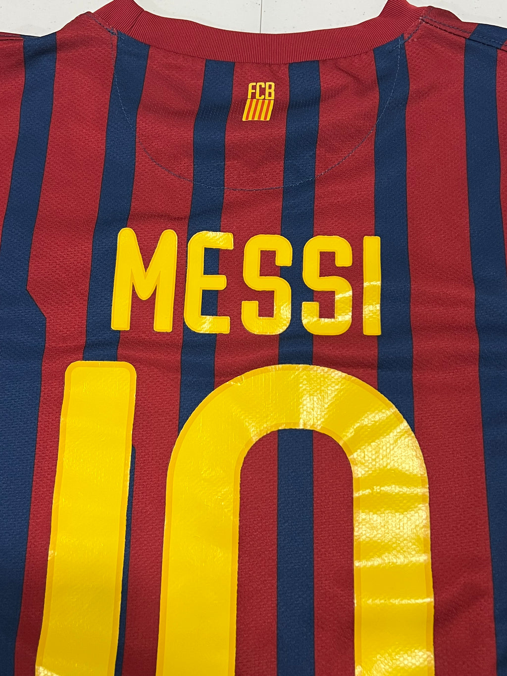 FC Barcelona 2011-12 Messi #10 Home Jersey, Size Medium