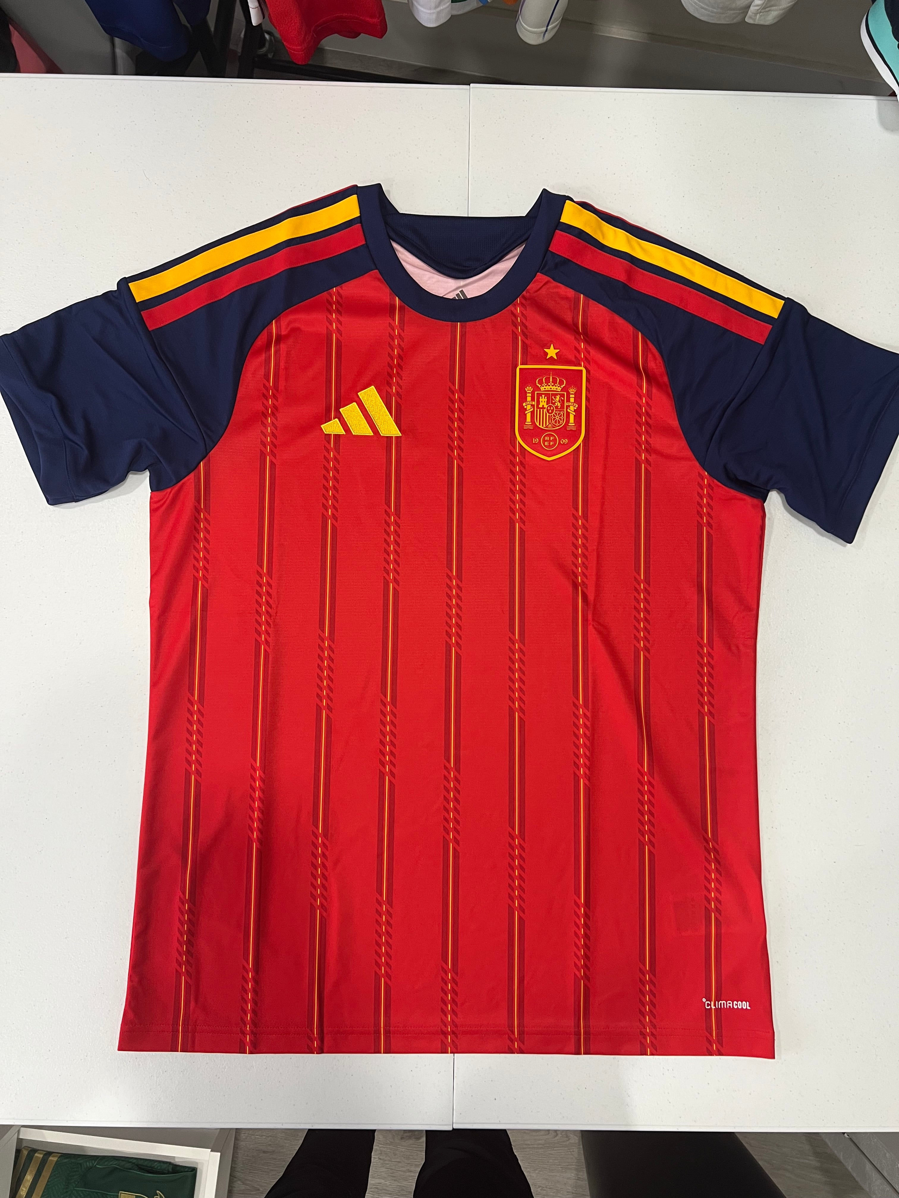 Spain Home 2026 World Cup Jersey Size Large