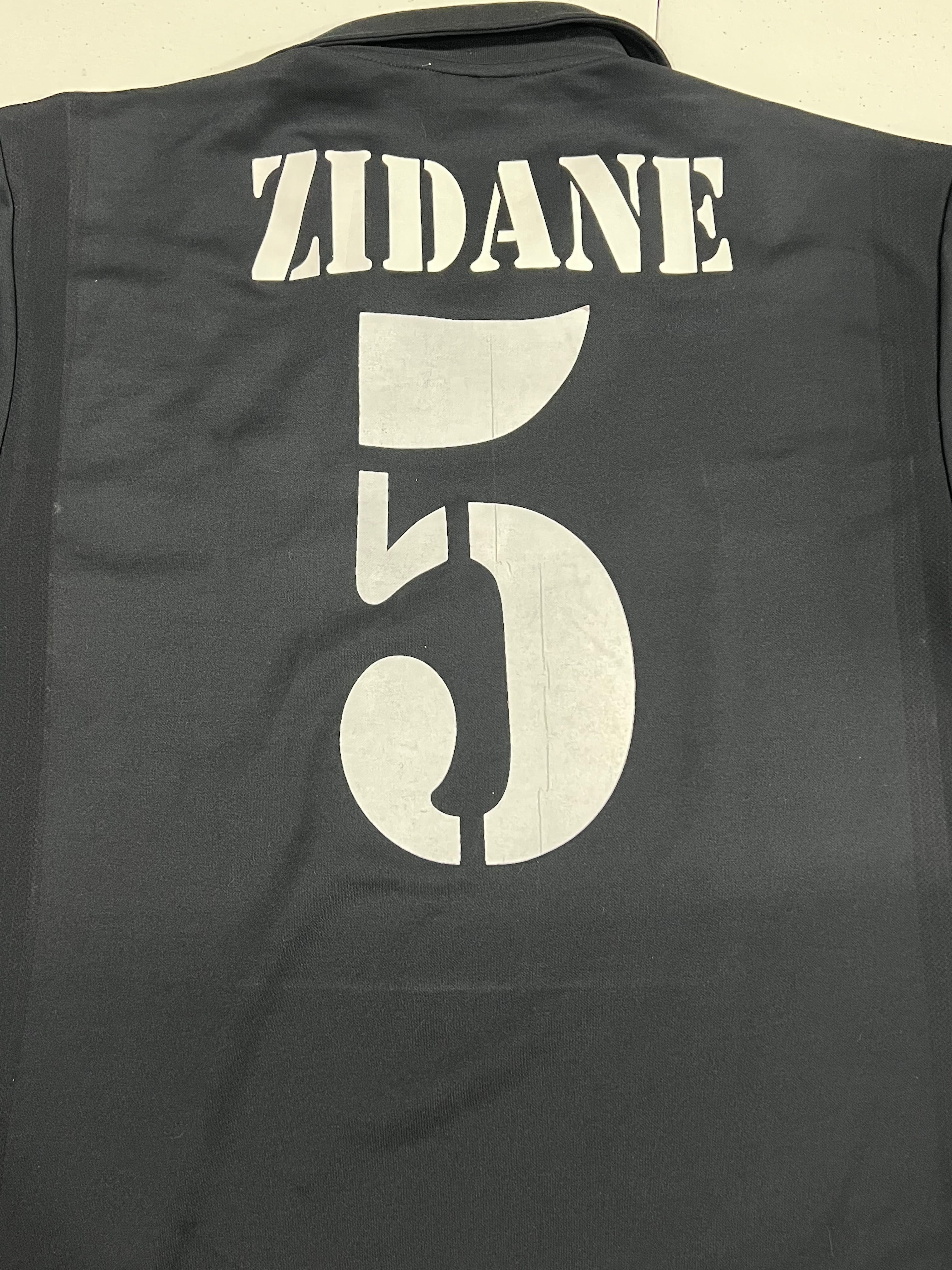Zidane Real Madrid 2002/03 Centenary Retro Jersey Size Small Sponsor Less