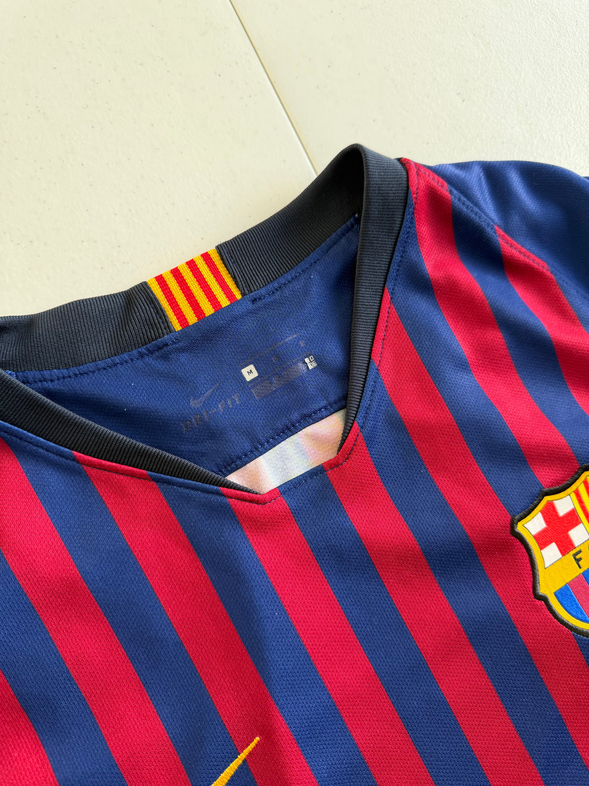 FC Barcelona 2018-19 Home Jersey Size Medium Long Sleeve