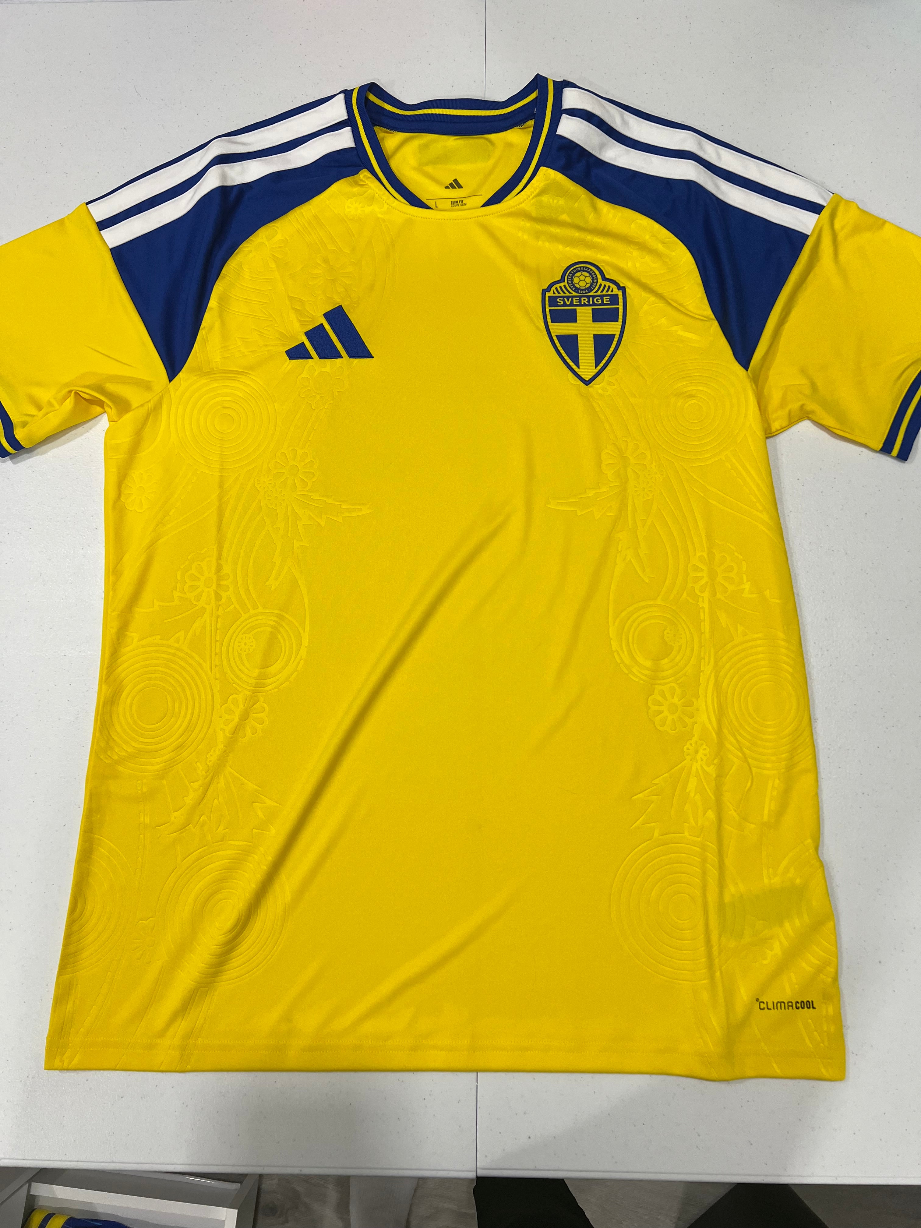 Sweden Home 2026 World Cup Jersey Size Large