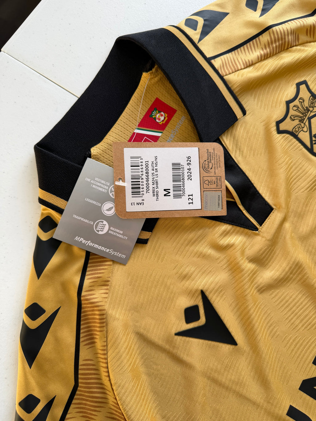 Wrexham 2024-25 Third Jersey Size Medium Long Sleeve BNWT