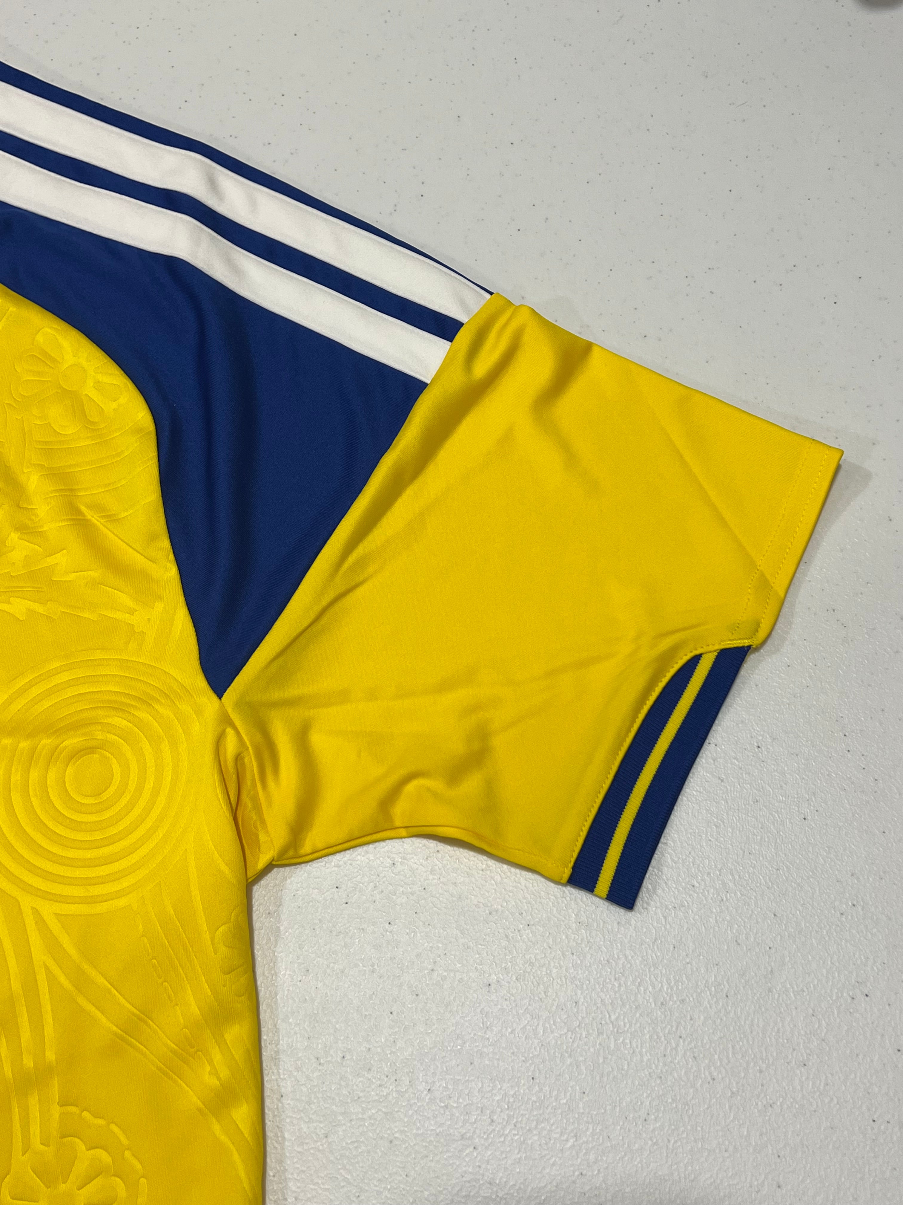 Sweden Home 2026 World Cup Jersey Size Large