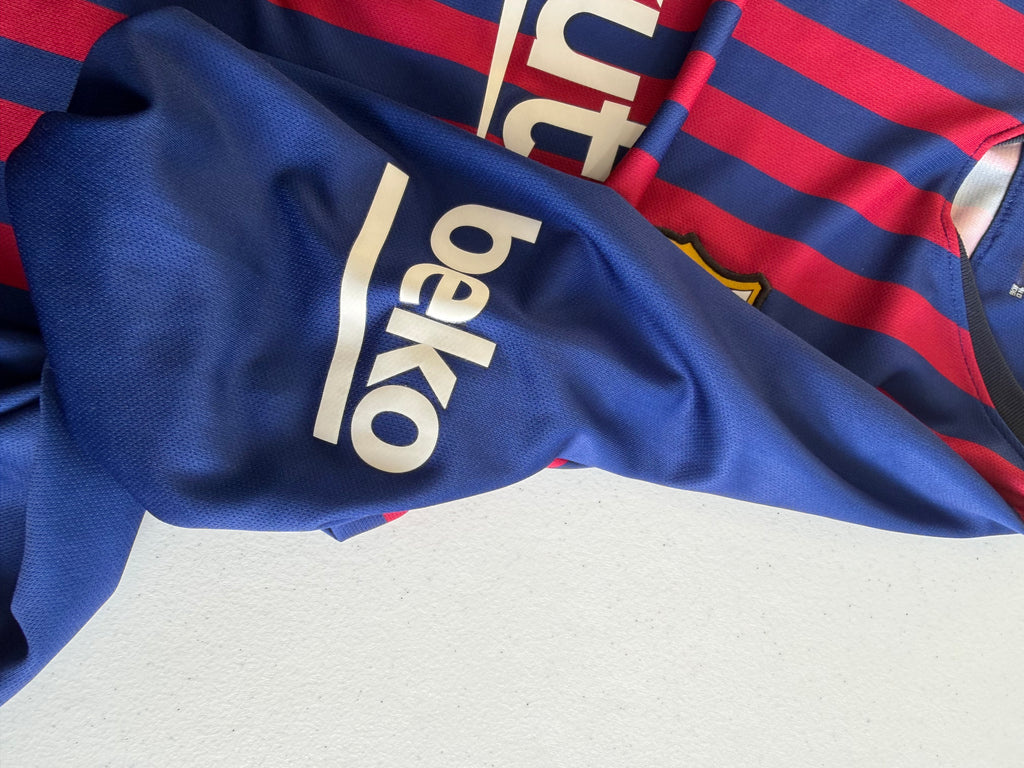 FC Barcelona 2018-19 Home Jersey Size Medium Long Sleeve
