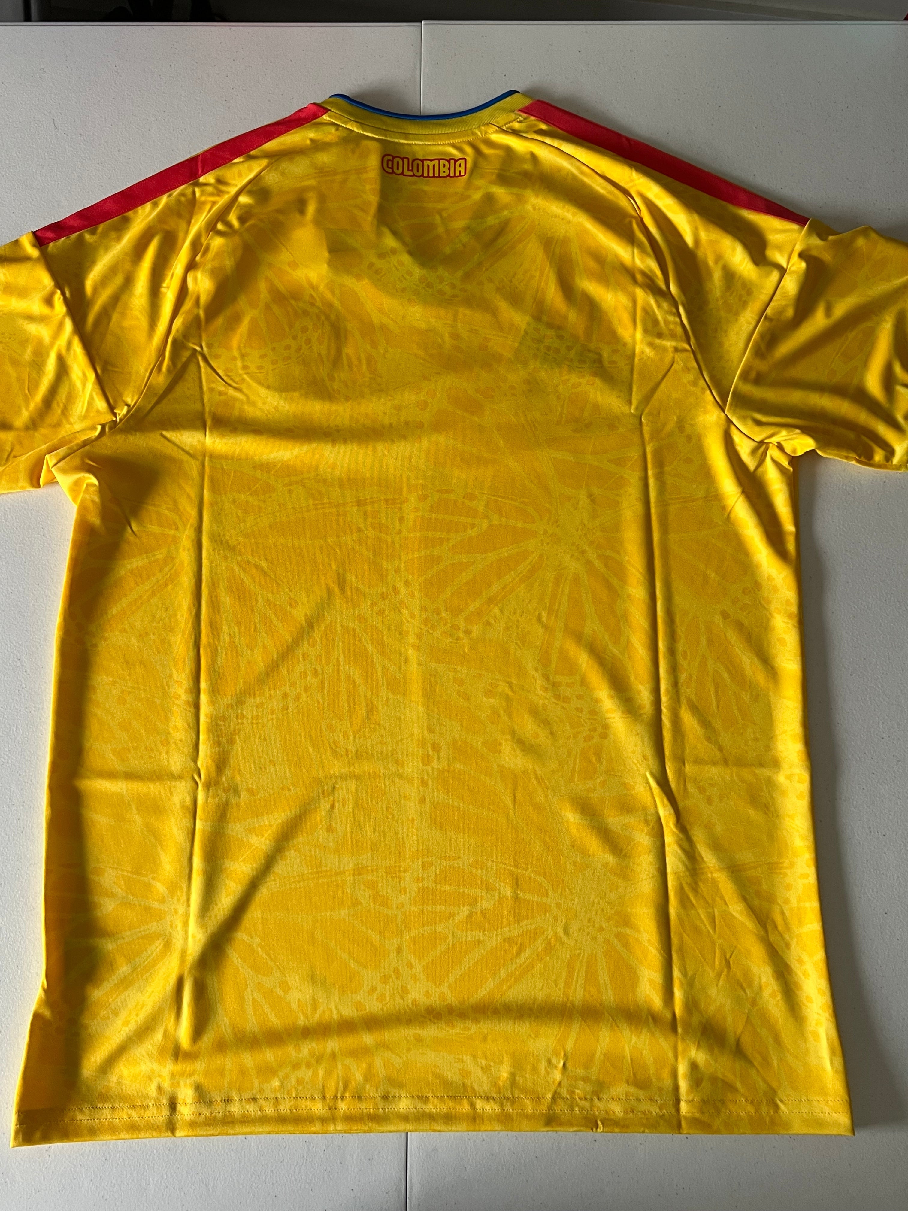 Colombia Home 2026 World Cup Jersey Size Large