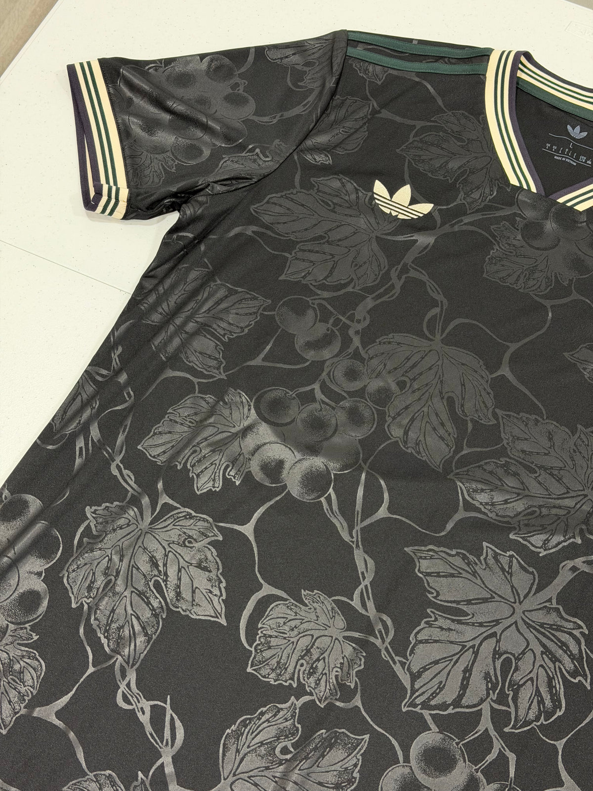 Juventus 2025-26 Third Jersey Size Large BNWT