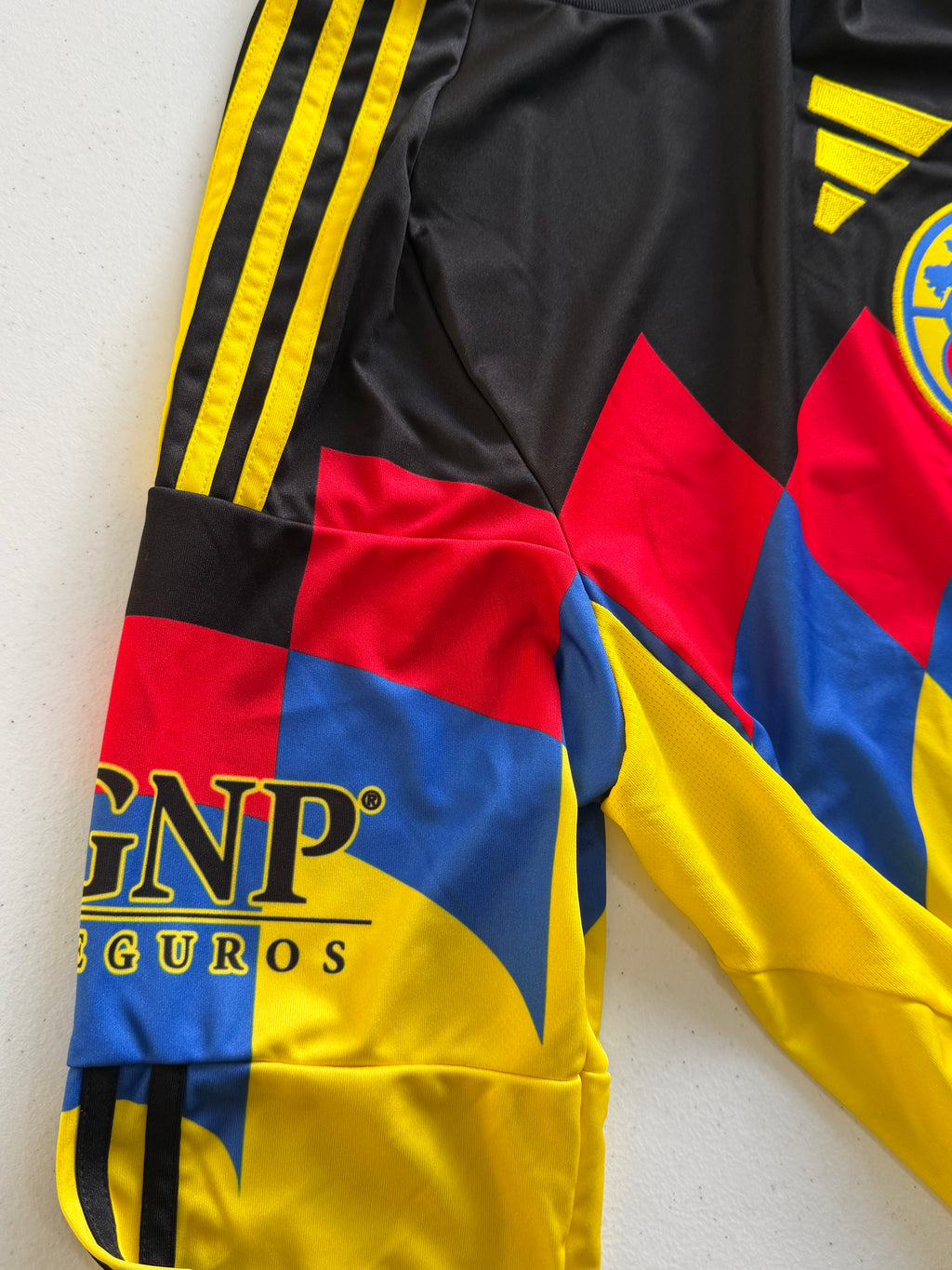 Club America 2025-26 Home Jersey Size Medium Long Sleeve BNWT
