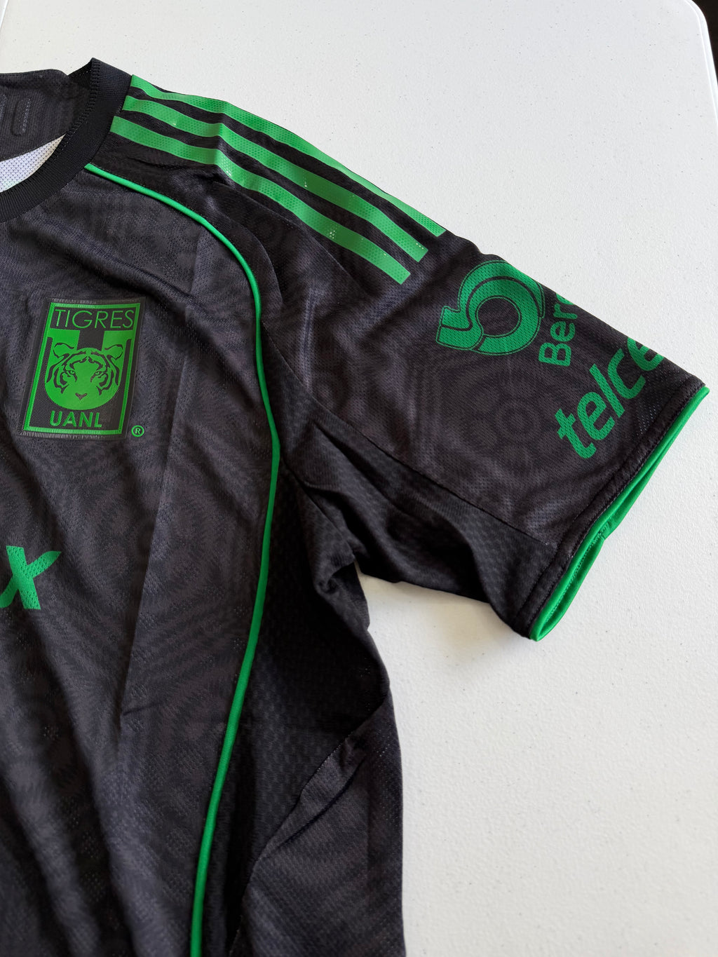 Tigres UANL 2025-26 Away Jersey Player Version Size Large BNWT