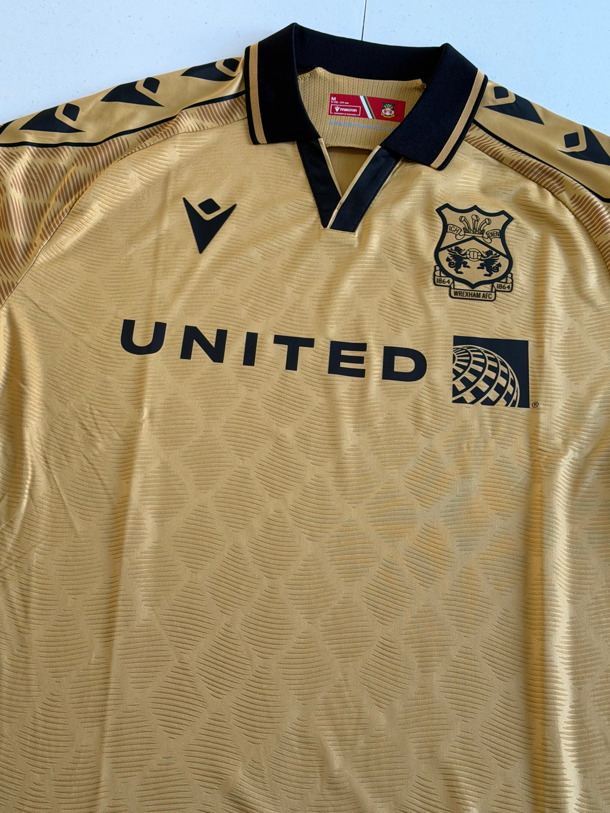 Wrexham 2024-25 Third Jersey Size Medium Long Sleeve BNWT