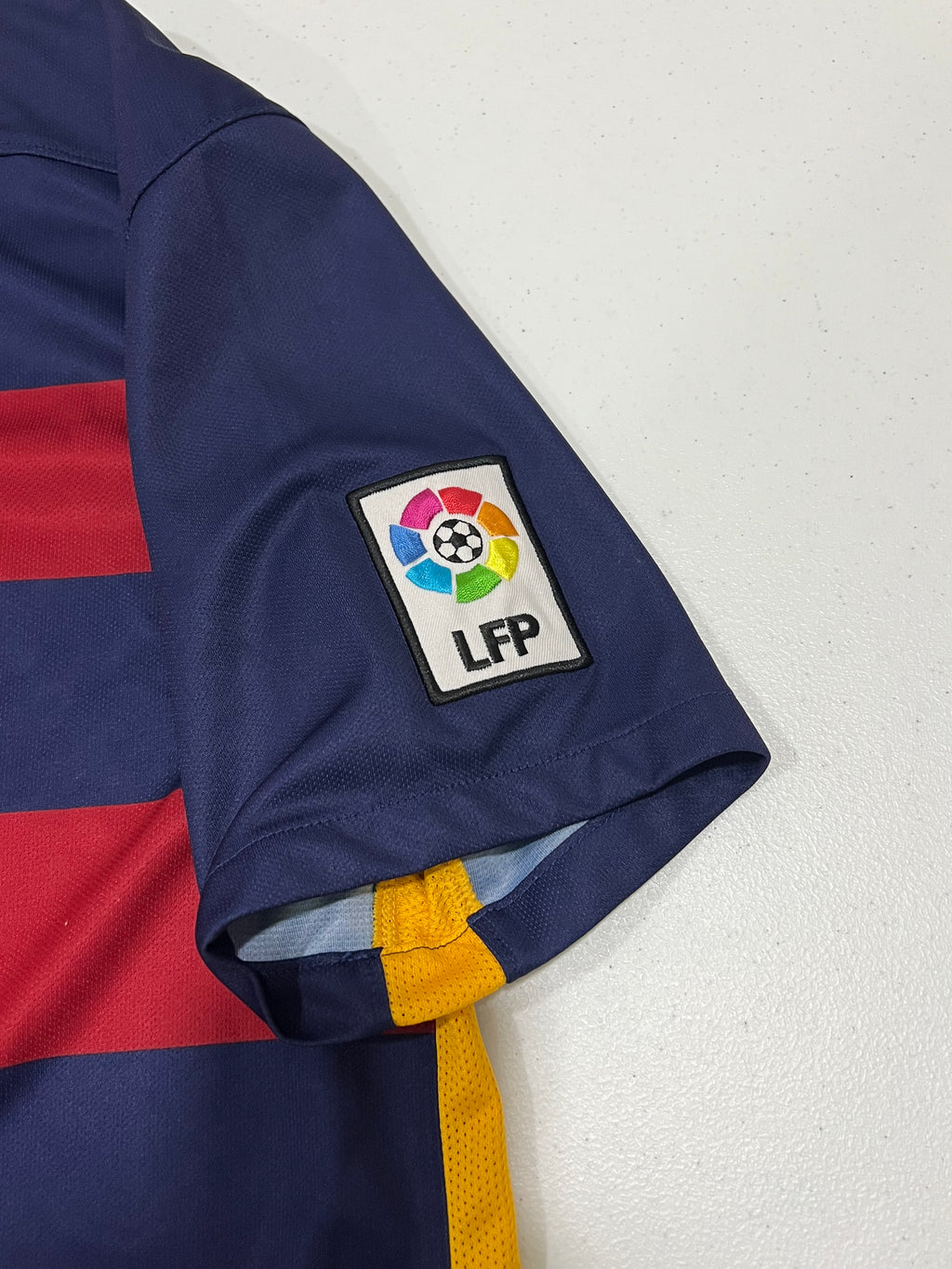 FC Barcelona 2015-2016 Suarez #9 Home Jersey Size Small