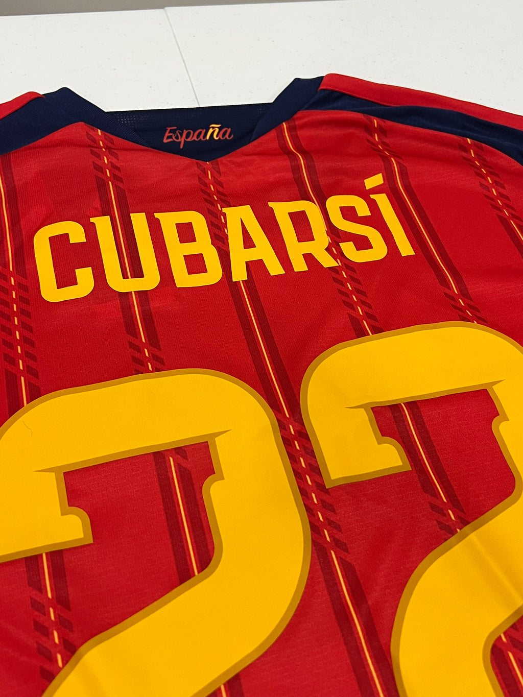 Spain 2026 Home Pau Cubarsi #22 World Cup Jersey Size Large BNWT