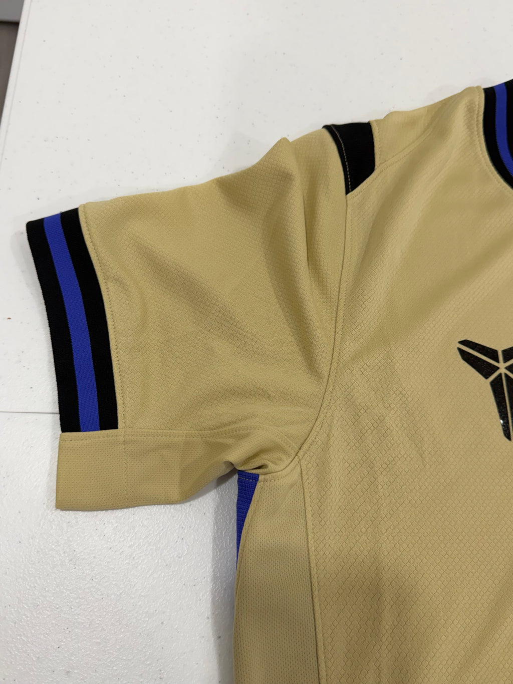 FC Barcelona 2025-26 Away Jersey Kobe Bryant Black Mamba BNWT
