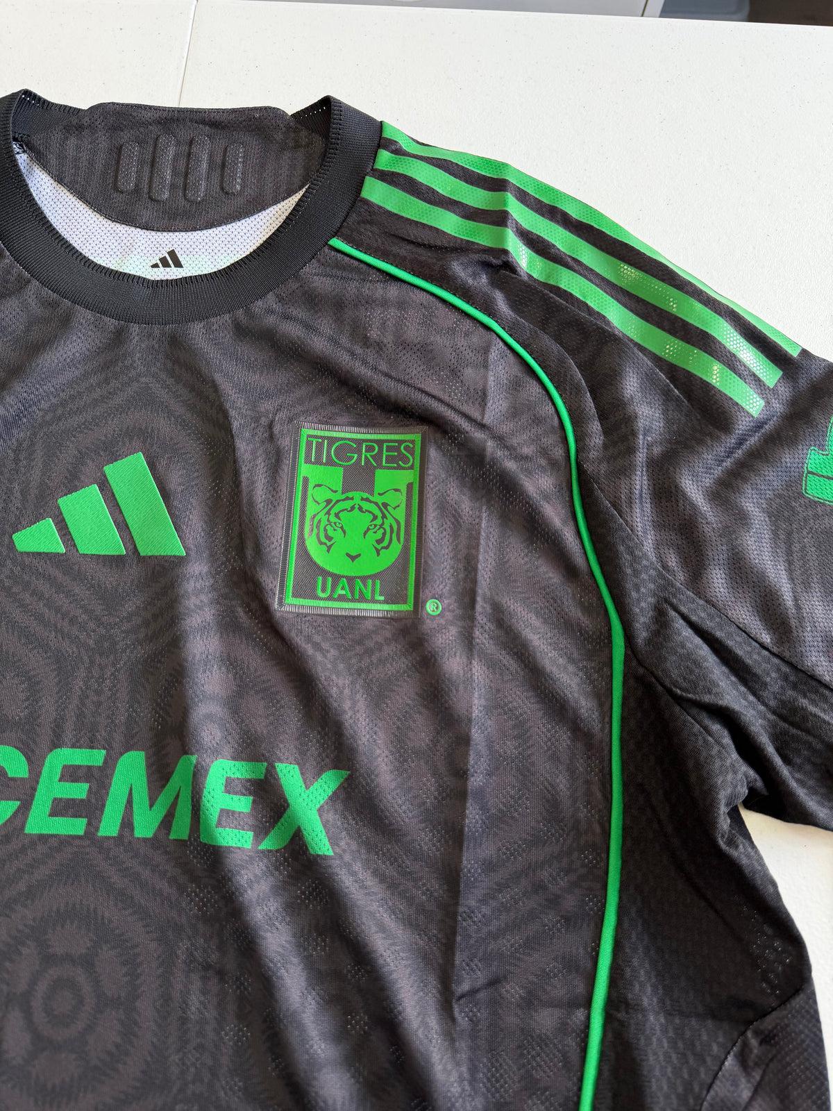 Tigres UANL 2025-26 Away Jersey Player Version Size Large BNWT