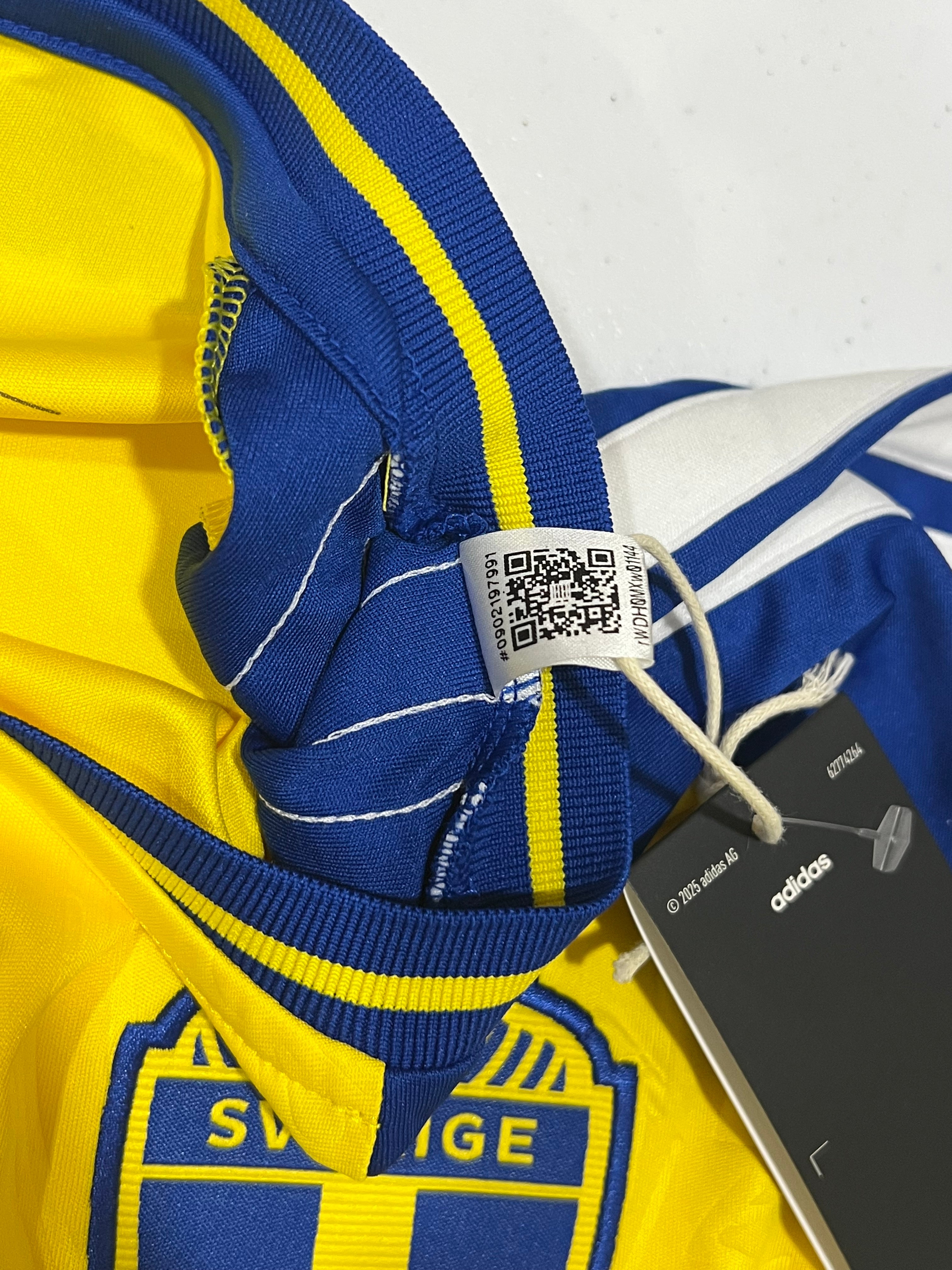 Sweden Home 2026 World Cup Jersey Size Large