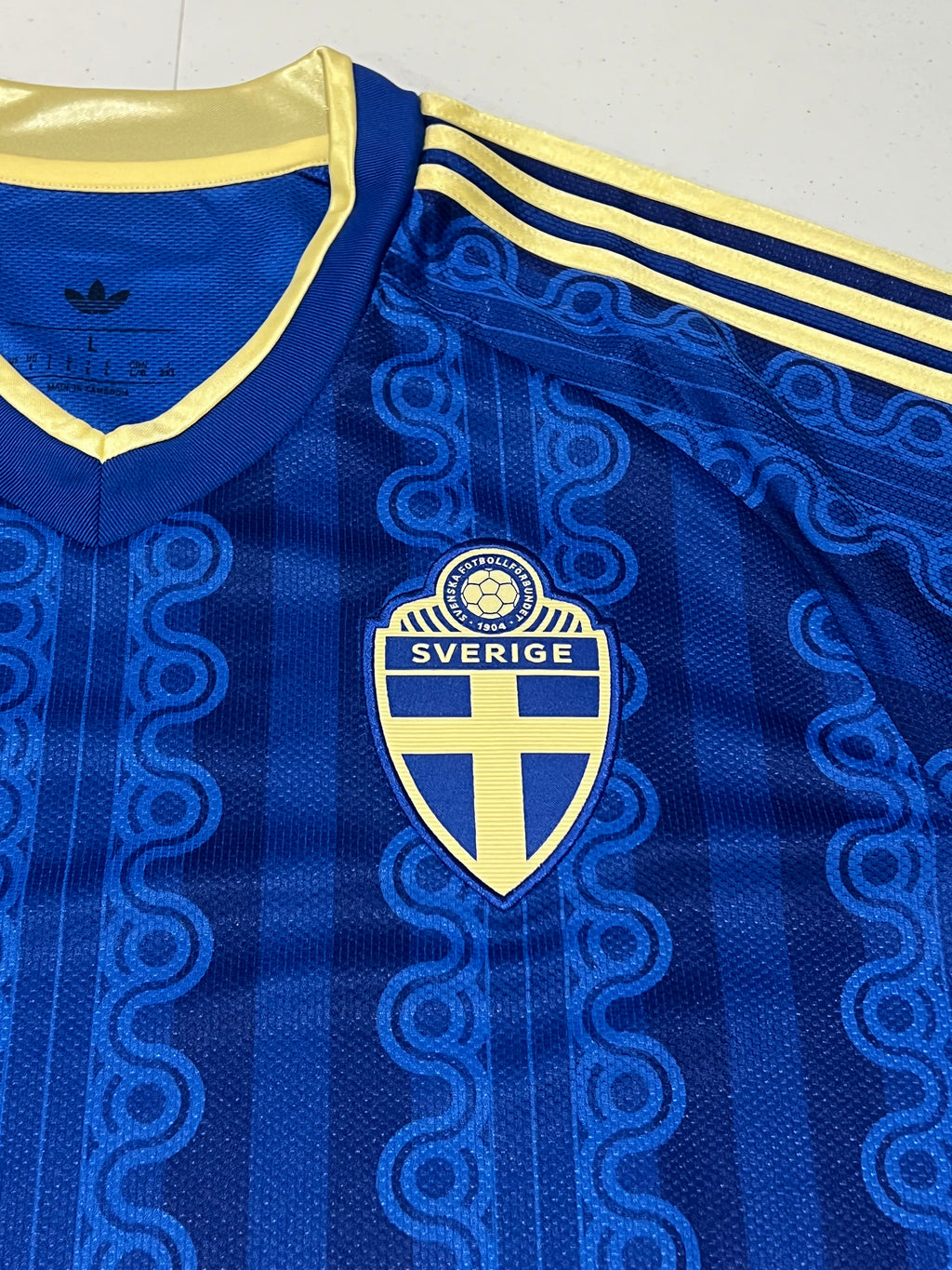 Sweden Away 2026 World Cup Jersey Size Large