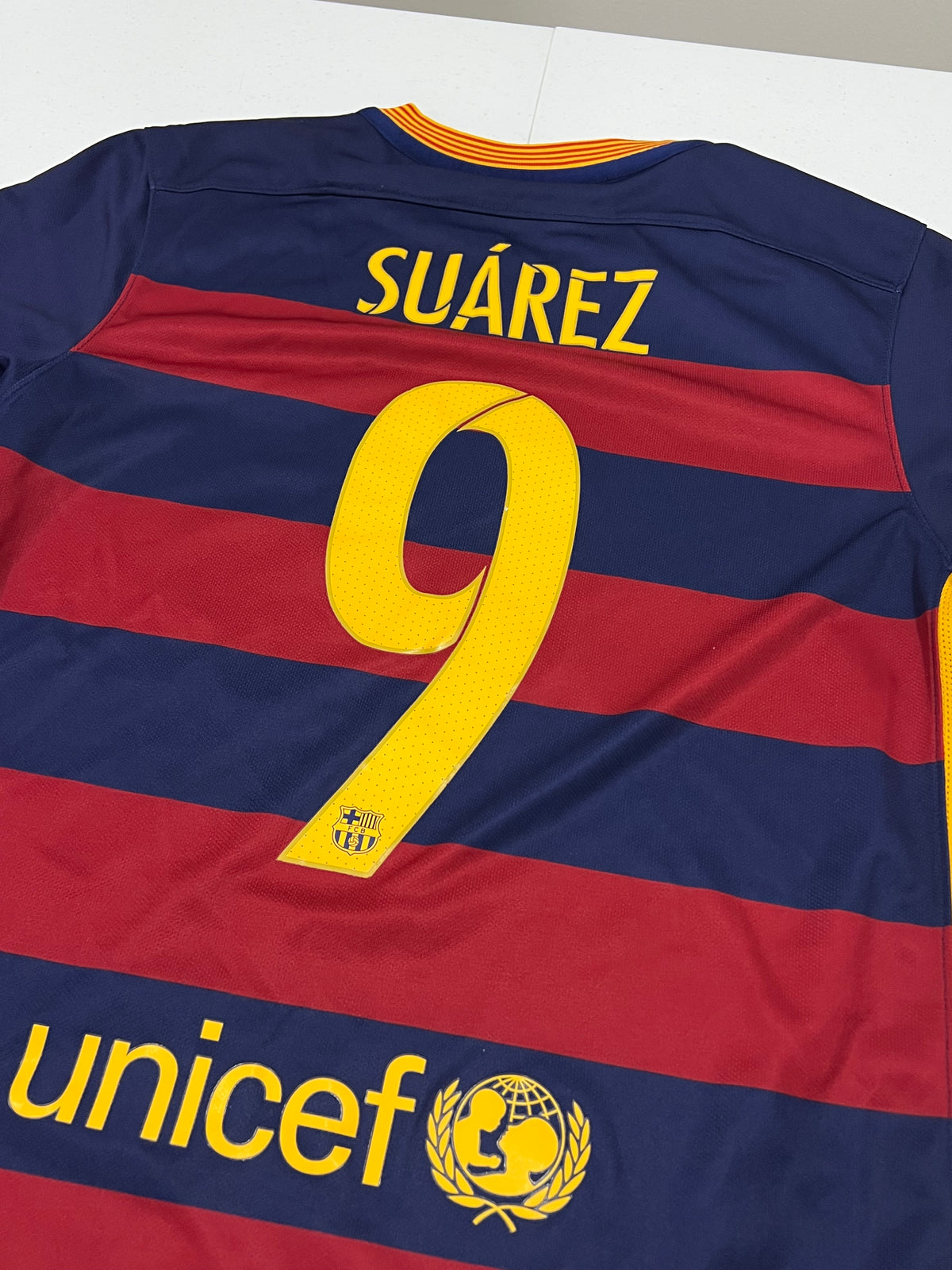 FC Barcelona 2015-2016 Suarez #9 Home Jersey Size Small