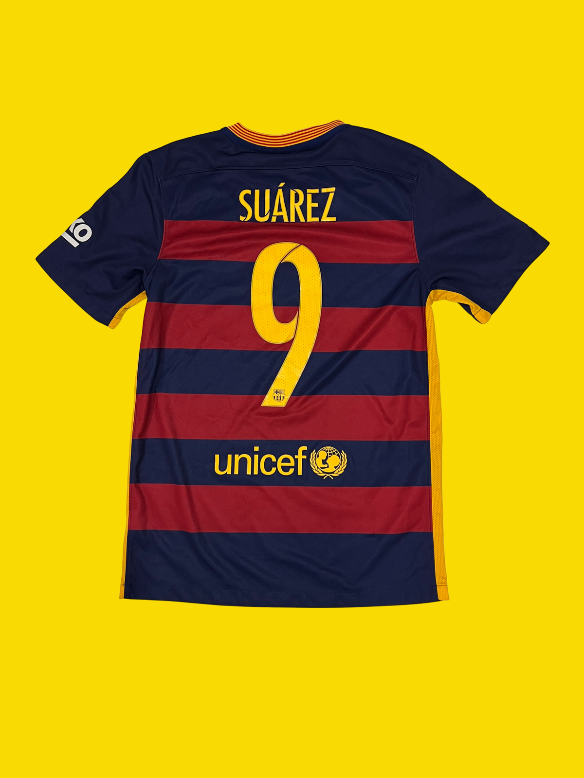 FC Barcelona 2015-2016 Suarez #9 Home Jersey Size Small