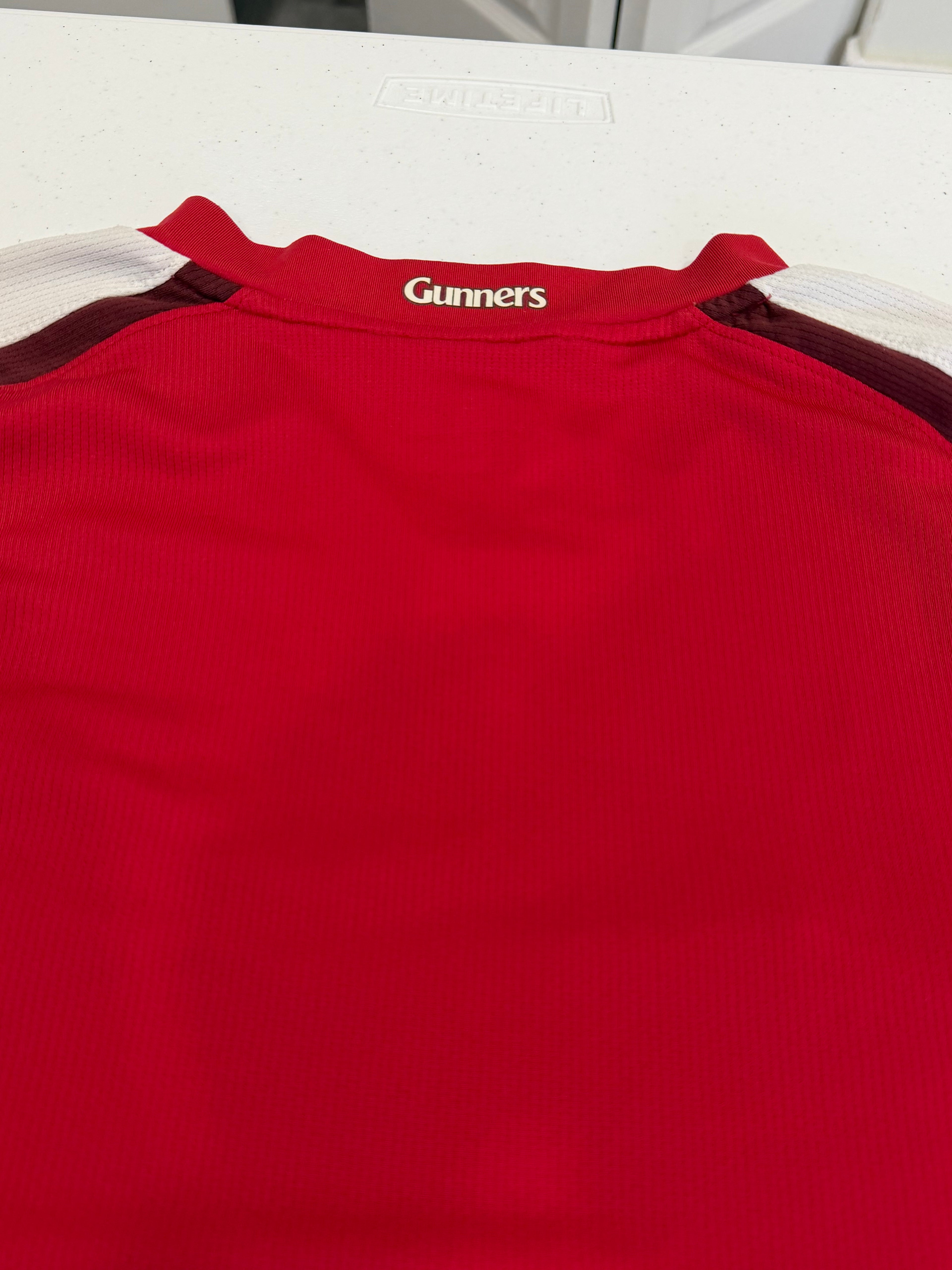 Arsenal 2008-10 Home Jersey Size Small