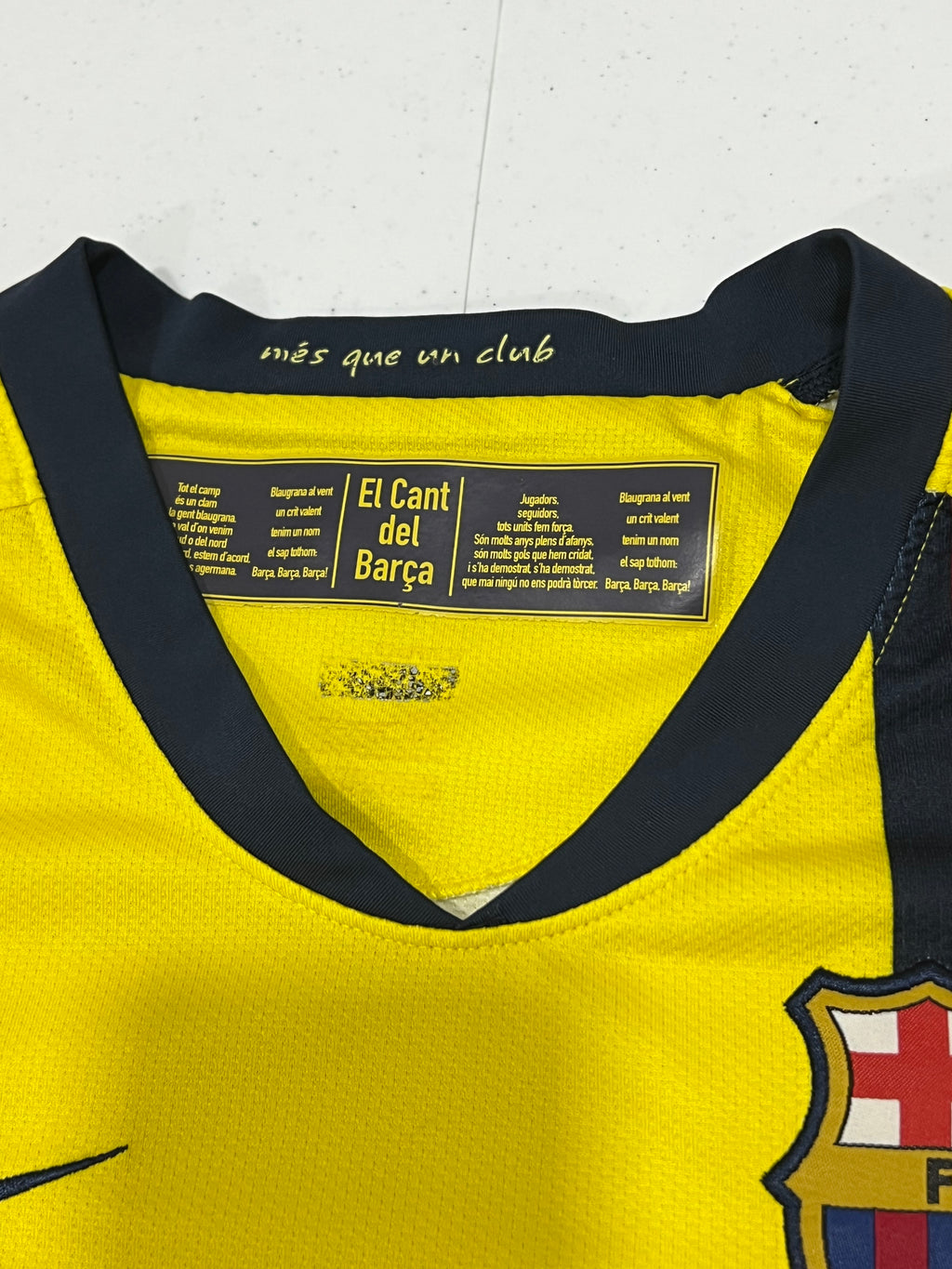 FC Barcelona 2008-2009 Away Jersey, Size Small