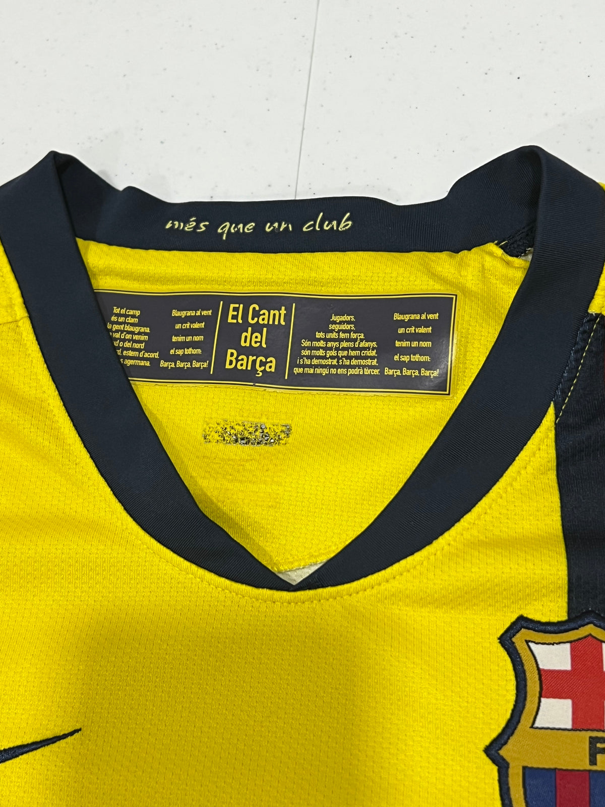 FC Barcelona 2008-2009 Away Jersey, Size Small