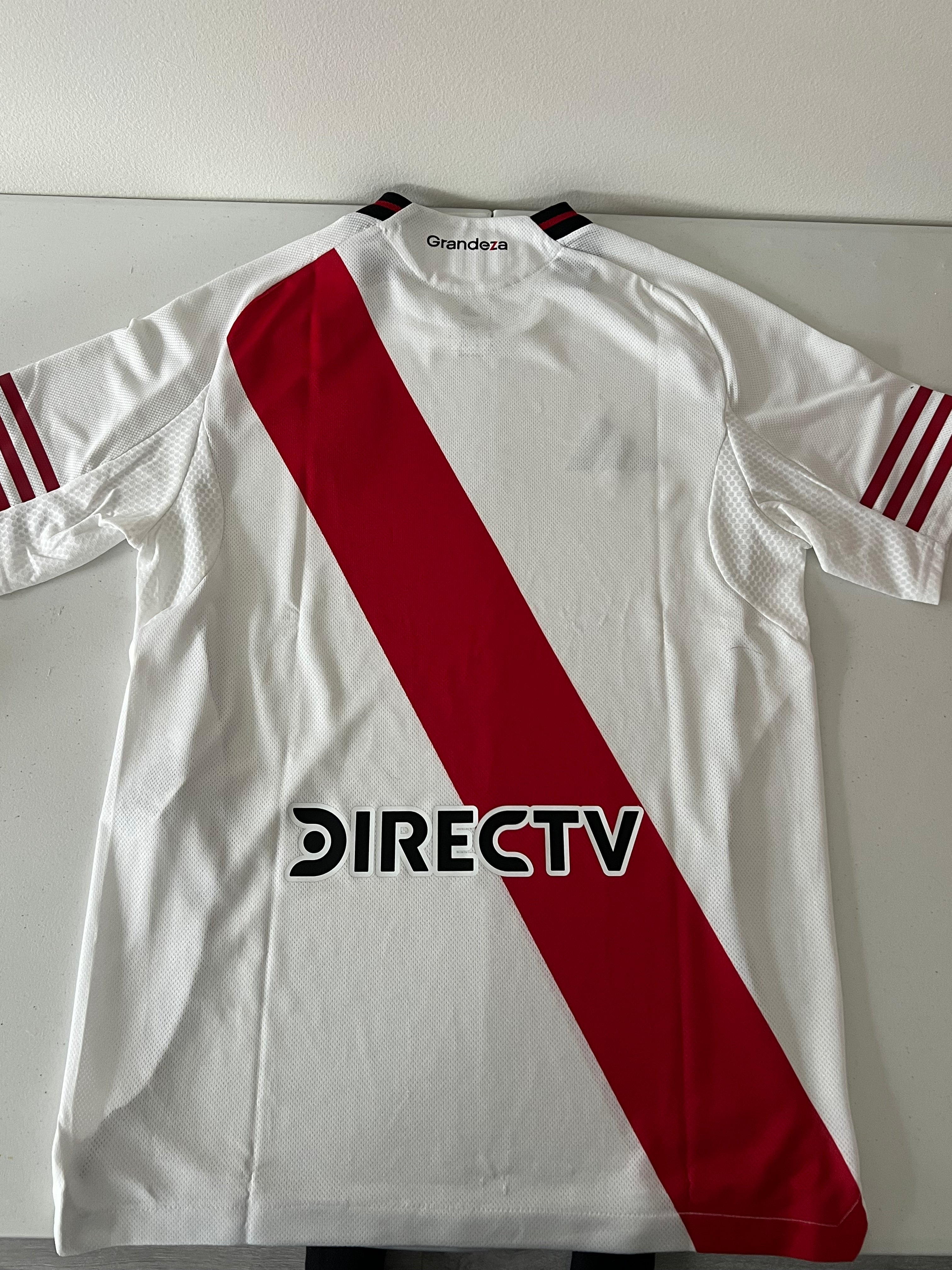 River Plate 2025-26 Home Jersey Player Version Size Medium BNWT