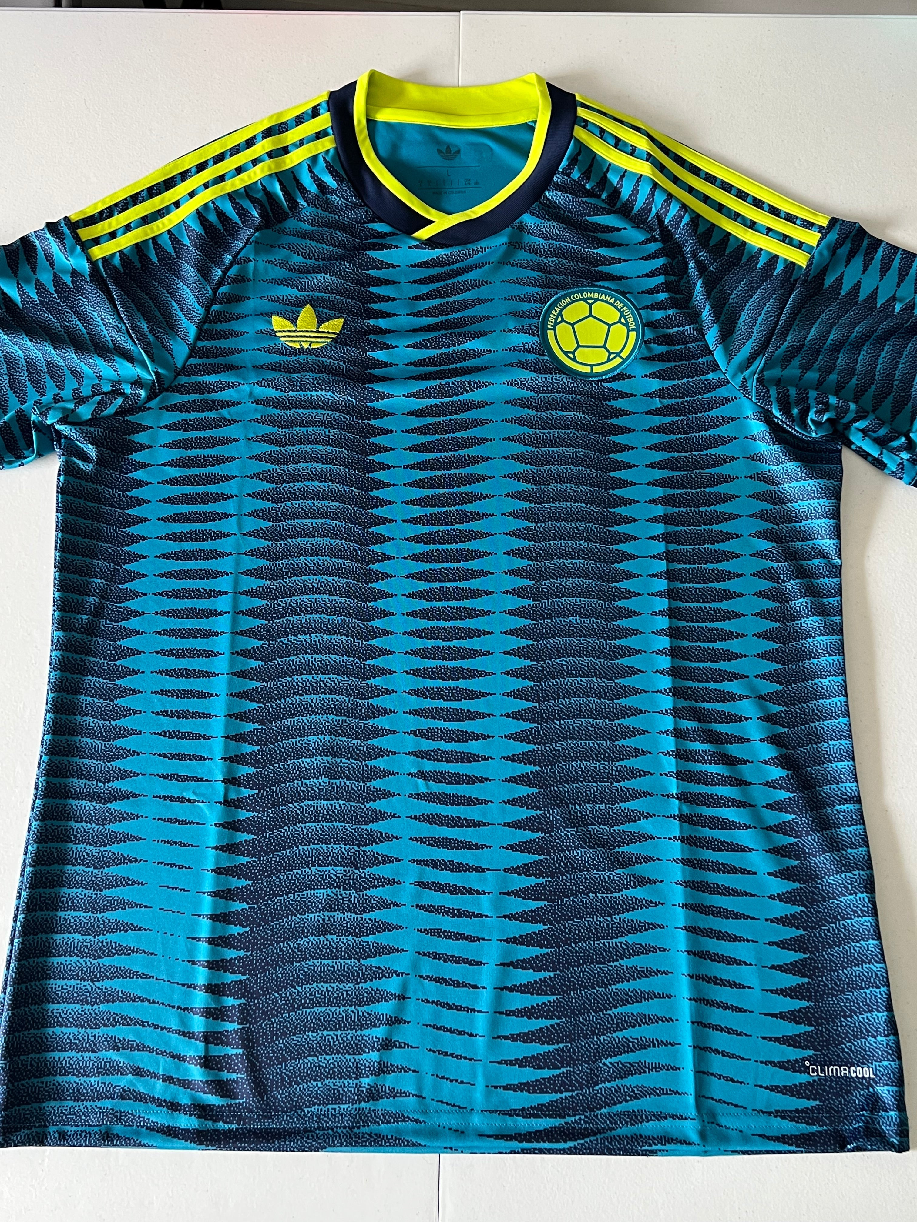 Colombia Away 2026 World Cup Jersey Size Large