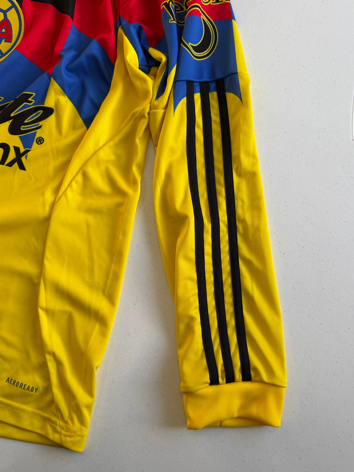 Club America 2025-26 Home Jersey Size Medium Long Sleeve BNWT
