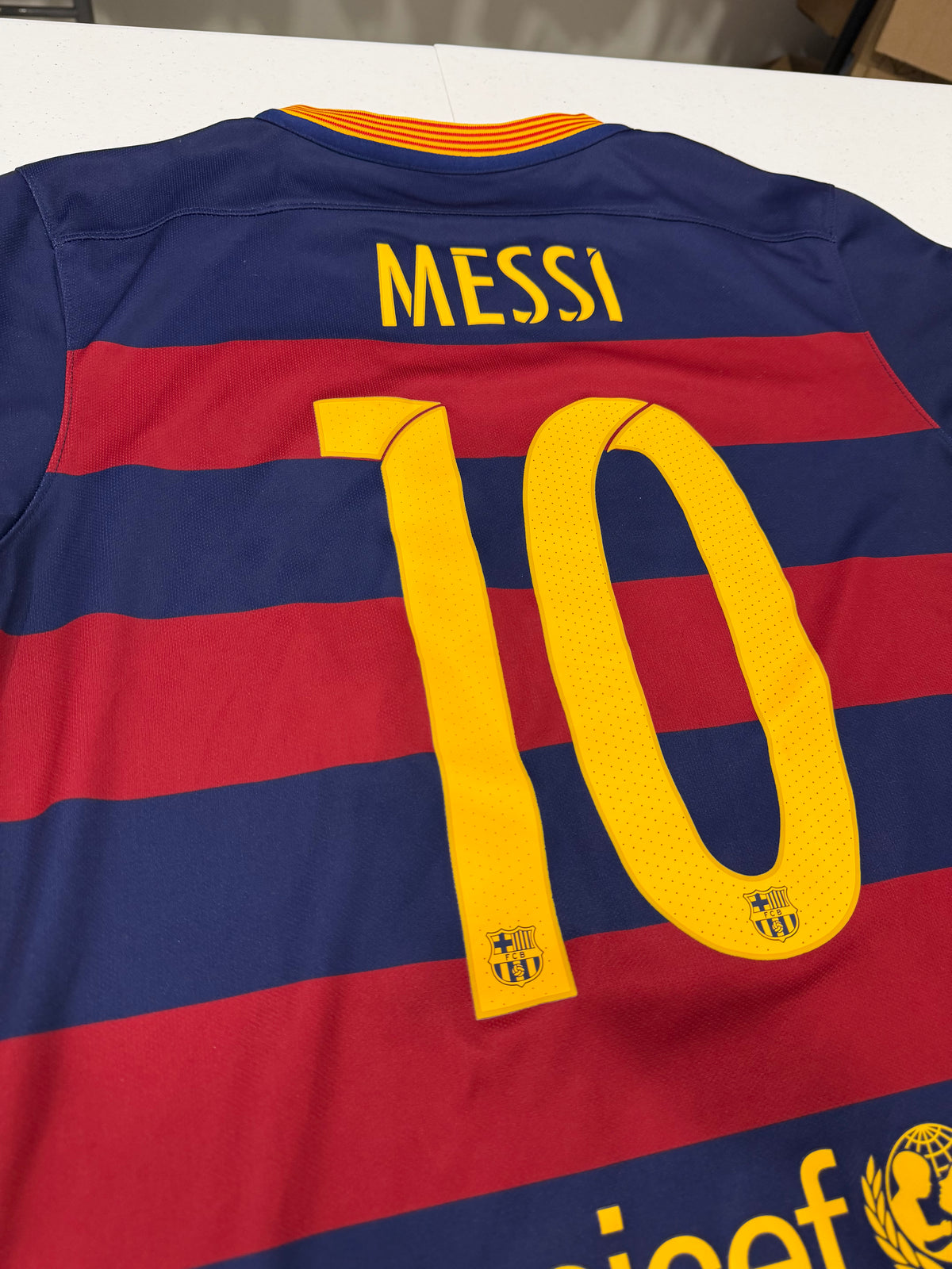FC Barcelona 2015-16 Messi #10 Home Jersey Size Small