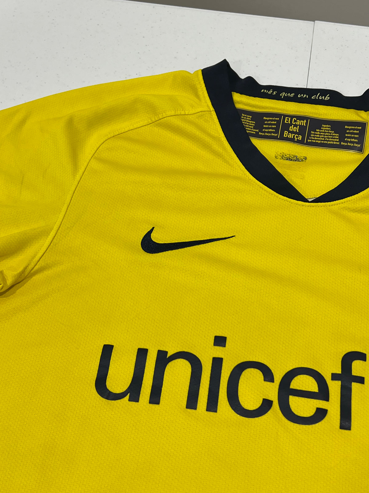 FC Barcelona 2008-2009 Away Jersey, Size Small