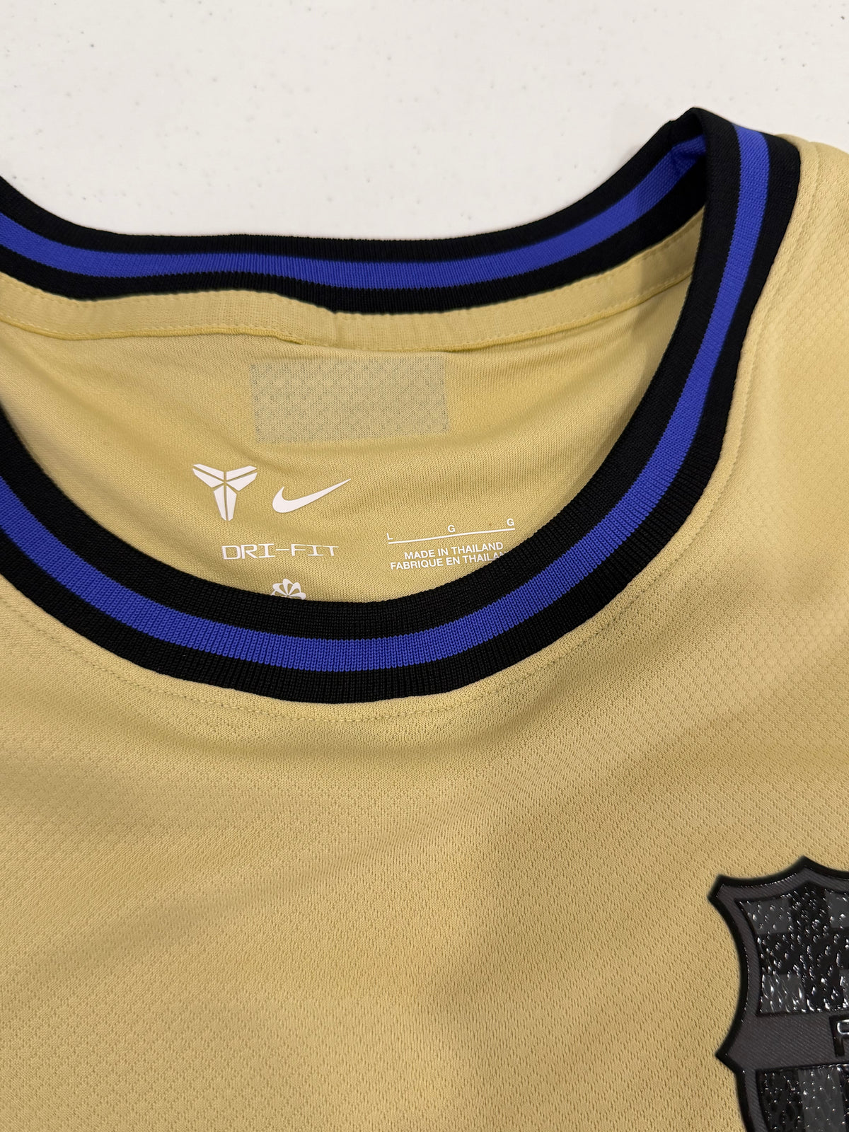 FC Barcelona 2025-26 Away Jersey Kobe Bryant Black Mamba BNWT