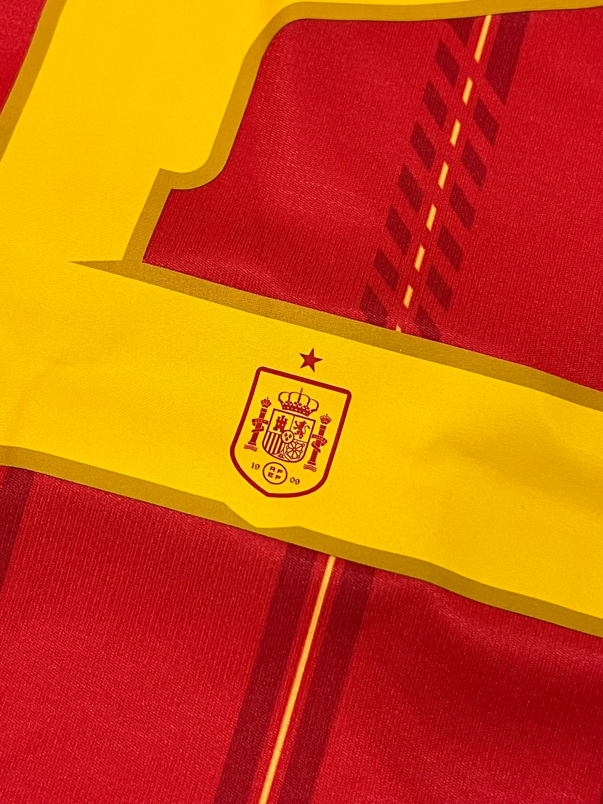 Spain 2026 Home Pau Cubarsi #22 World Cup Jersey Size Large BNWT