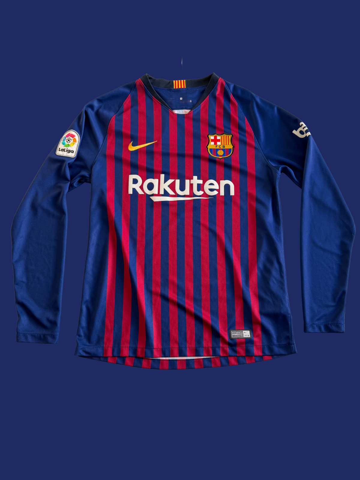 FC Barcelona 2018-19 Home Jersey Size Medium Long Sleeve
